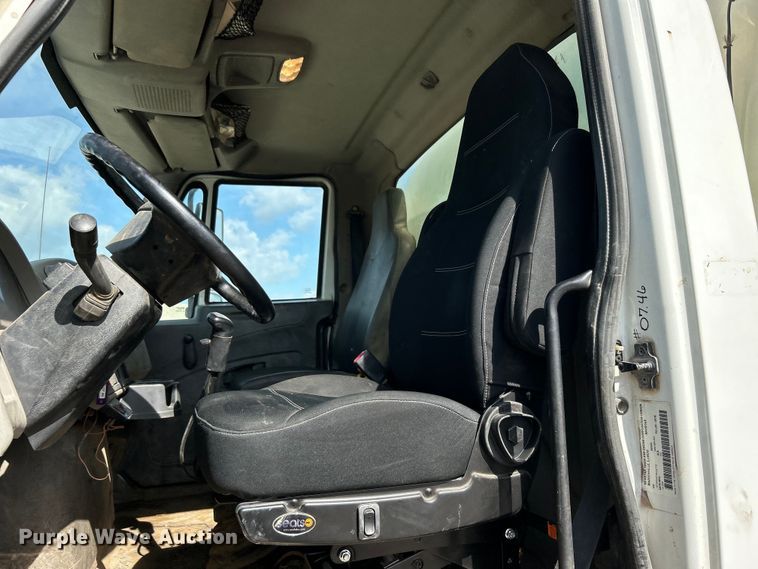 image for item DO1096 2009 International WorkStar 7400 water truck