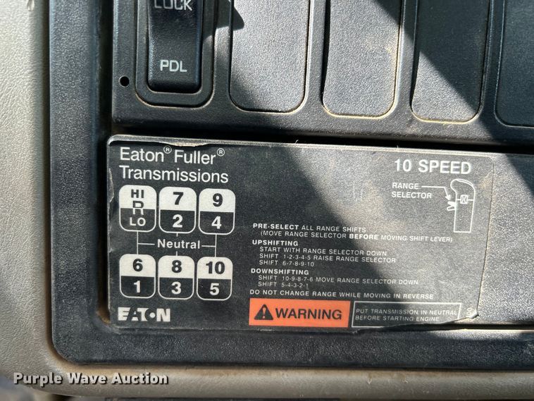 image for item DO1096 2009 International WorkStar 7400 water truck