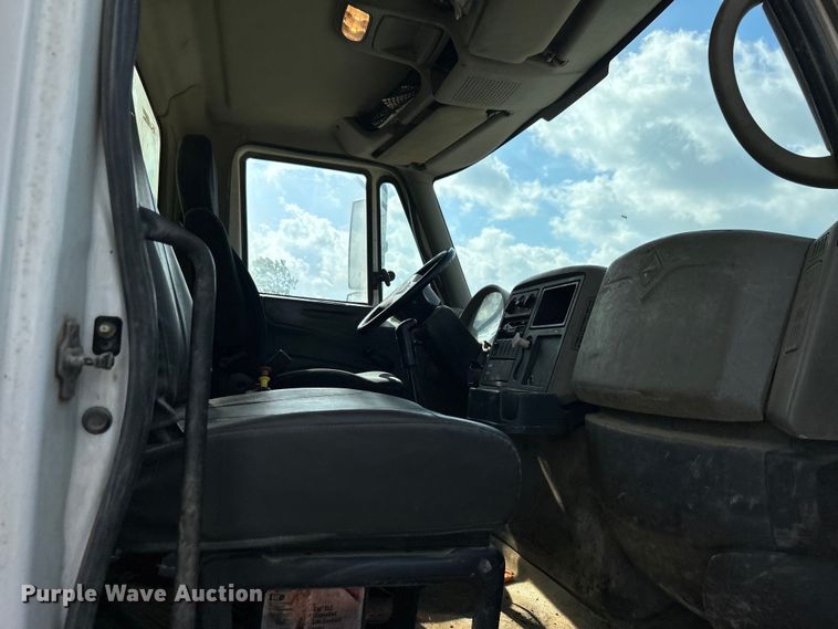 image for item DO1096 2009 International WorkStar 7400 water truck