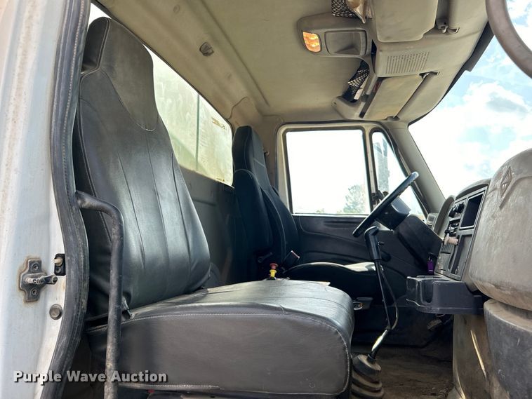 image for item DO1096 2009 International WorkStar 7400 water truck