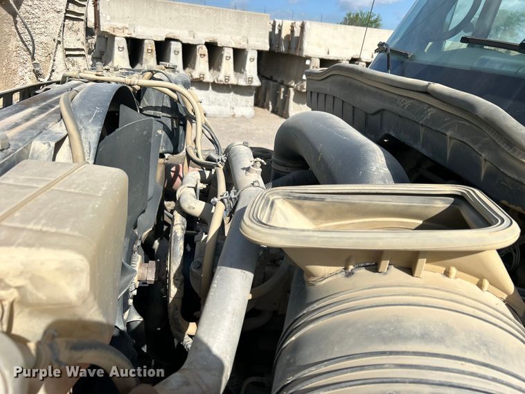 image for item DO1096 2009 International WorkStar 7400 water truck