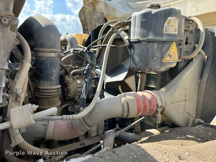 image for item DO1096 2009 International WorkStar 7400 water truck