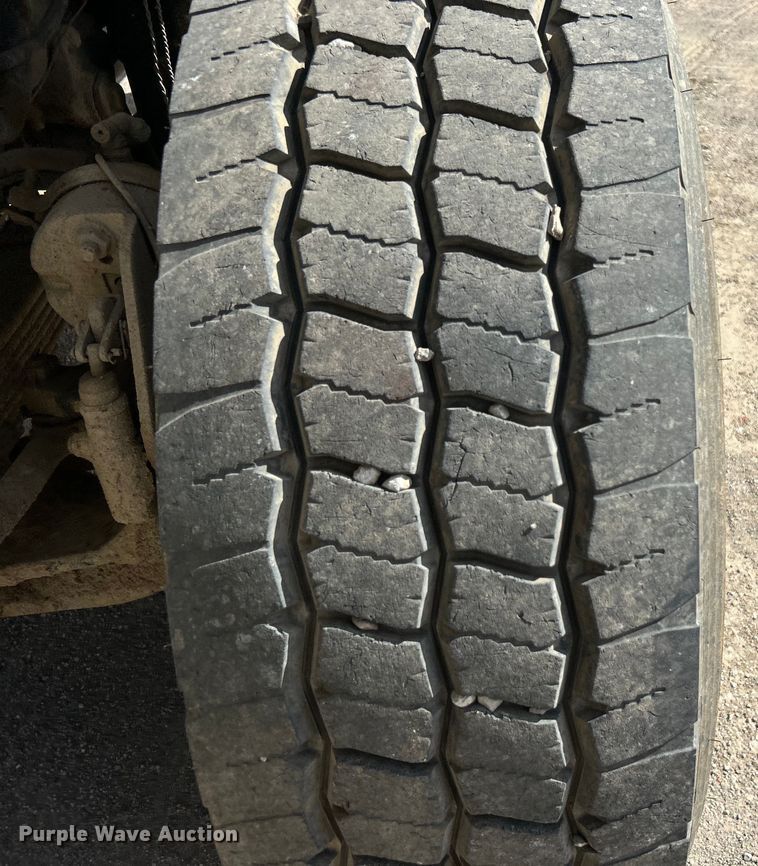 image for item DO1096 2009 International WorkStar 7400 water truck