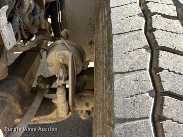 image for item DO1096 2009 International WorkStar 7400 water truck