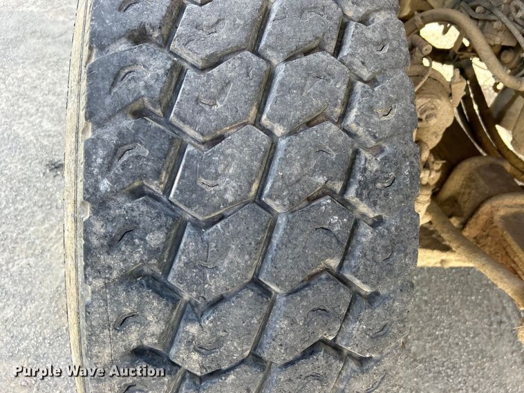 image for item DO1096 2009 International WorkStar 7400 water truck