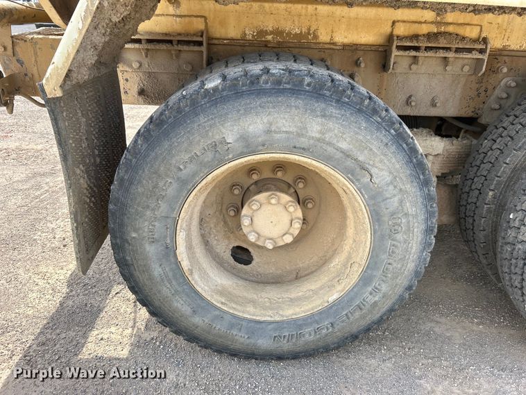 image for item DO1096 2009 International WorkStar 7400 water truck