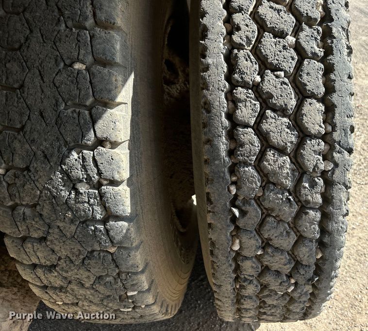 image for item DO1096 2009 International WorkStar 7400 water truck