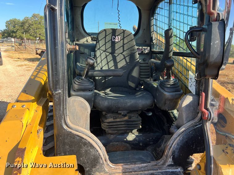 image for item DO2488 2016 Caterpillar 246D skid steer loader