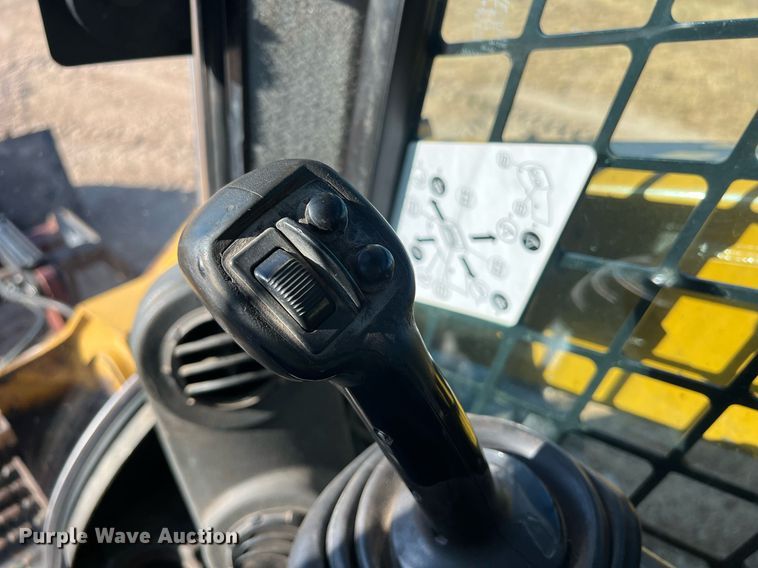 image for item DO2488 2016 Caterpillar 246D skid steer loader