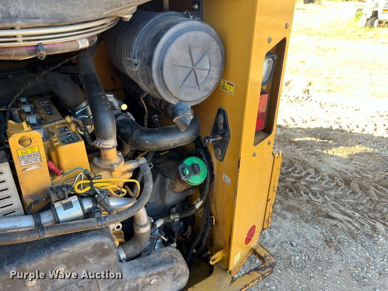 image for item DO2488 2016 Caterpillar 246D skid steer loader