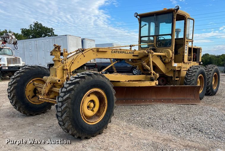 image for item DO2492 1968 Caterpillar 120 rigid frame motor grader
