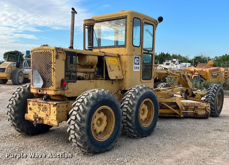 image for item DO2492 1968 Caterpillar 120 rigid frame motor grader