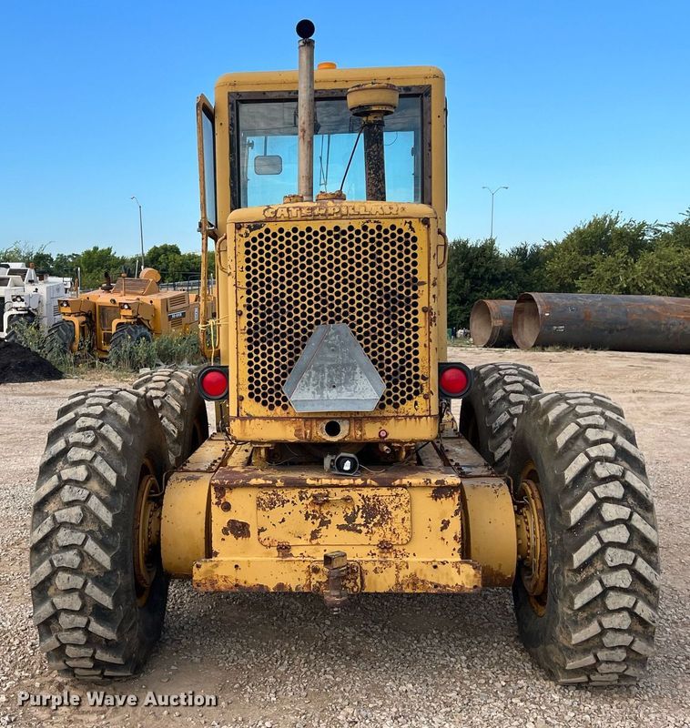 image for item DO2492 1968 Caterpillar 120 rigid frame motor grader