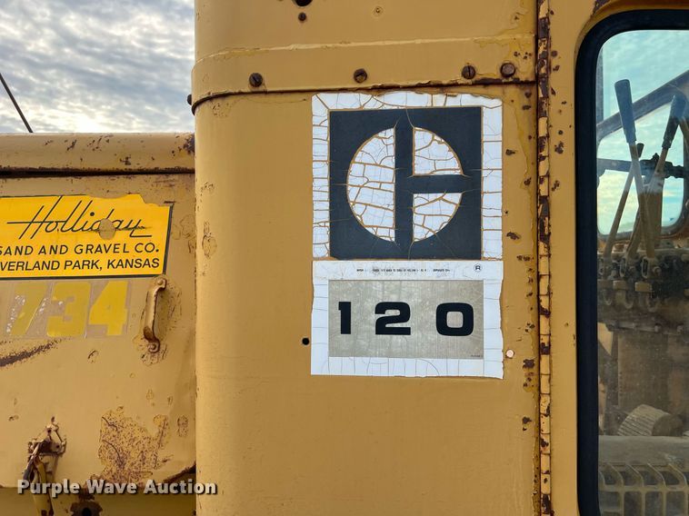 image for item DO2492 1968 Caterpillar 120 rigid frame motor grader