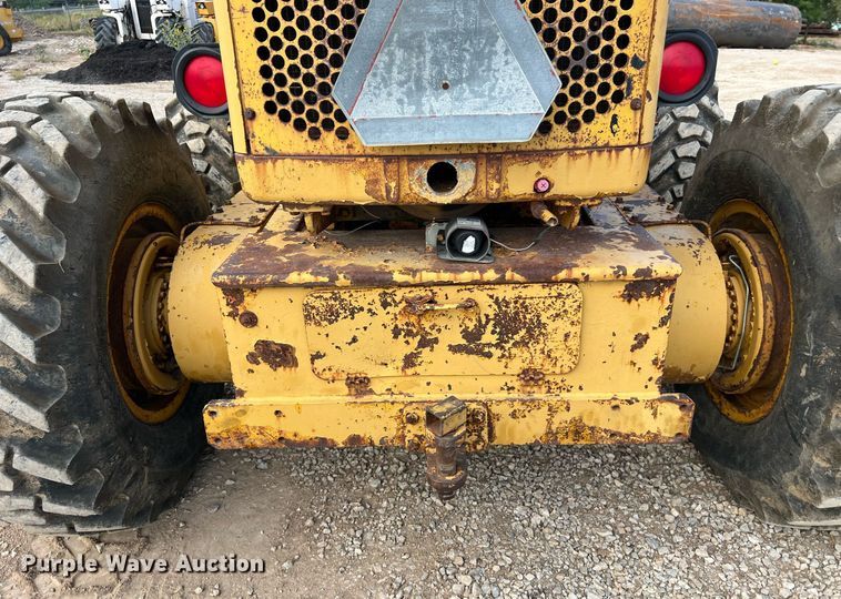 image for item DO2492 1968 Caterpillar 120 rigid frame motor grader