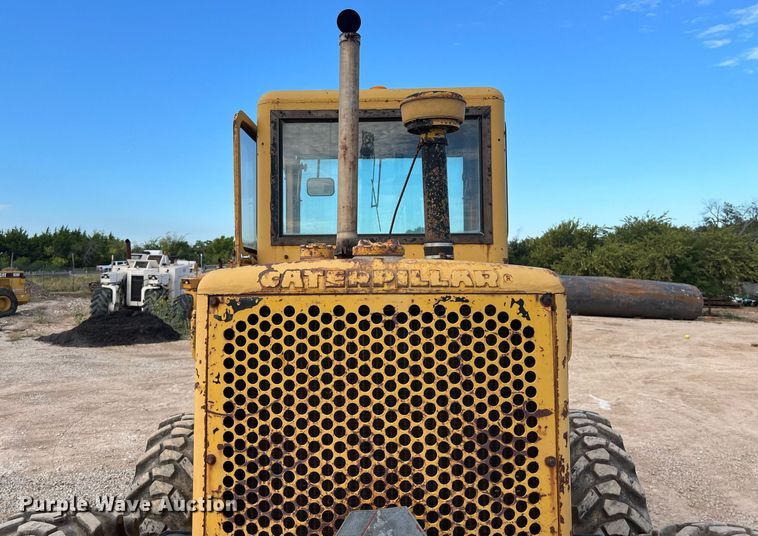 image for item DO2492 1968 Caterpillar 120 rigid frame motor grader