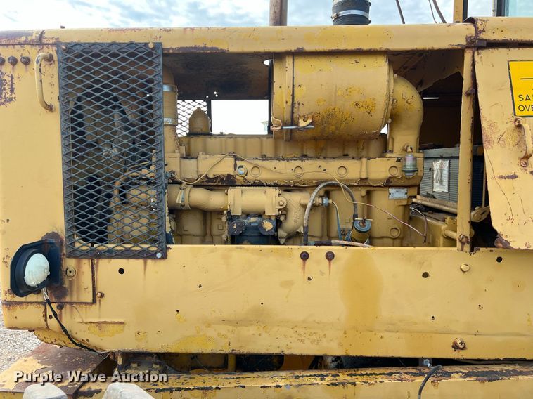 image for item DO2492 1968 Caterpillar 120 rigid frame motor grader