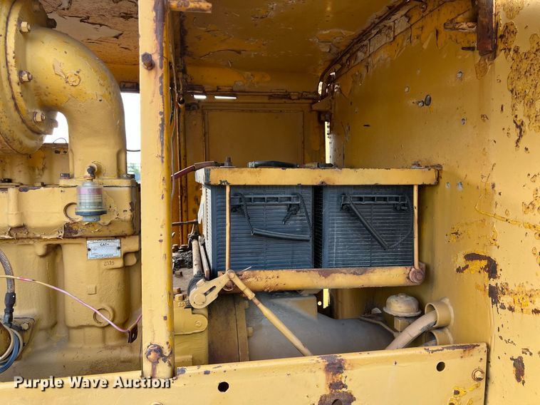 image for item DO2492 1968 Caterpillar 120 rigid frame motor grader