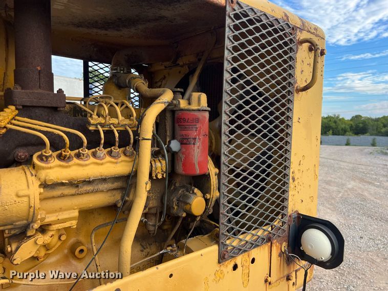 image for item DO2492 1968 Caterpillar 120 rigid frame motor grader