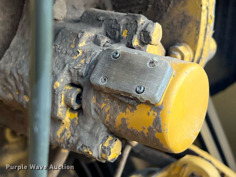 image for item DO2492 1968 Caterpillar 120 rigid frame motor grader