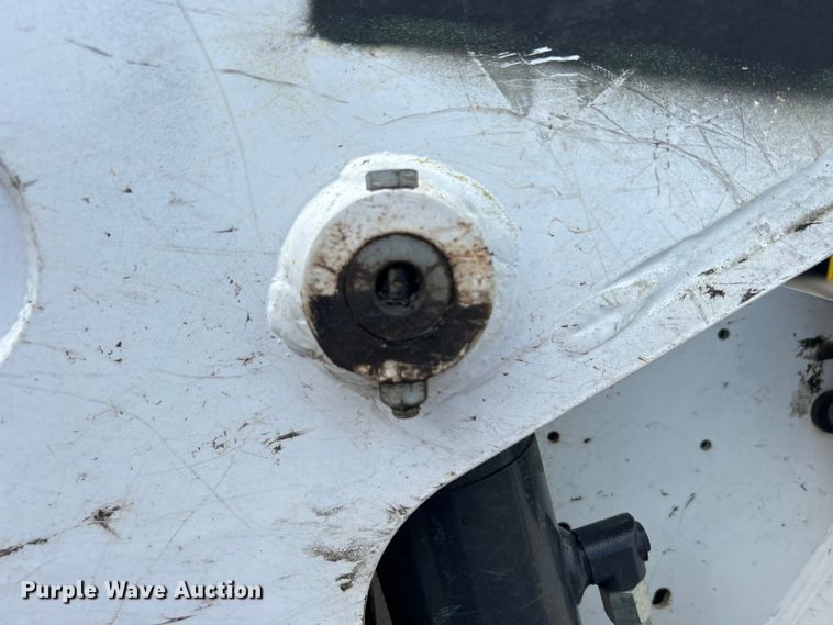 image for item DO6652 2022 Bobcat T595 tracked skid steer loader