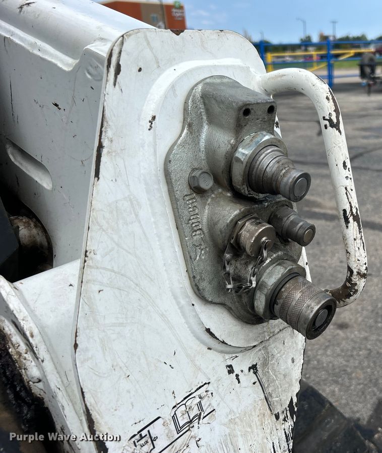 image for item DO6652 2022 Bobcat T595 tracked skid steer loader