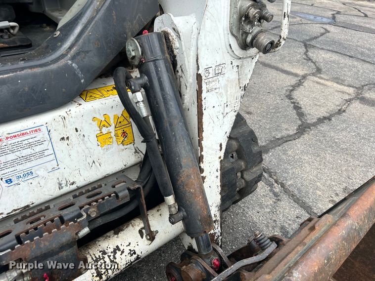 image for item DO6652 2022 Bobcat T595 tracked skid steer loader