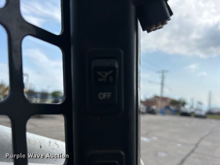 image for item DO6652 2022 Bobcat T595 tracked skid steer loader