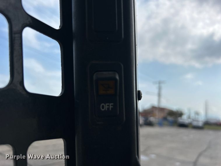 image for item DO6652 2022 Bobcat T595 tracked skid steer loader