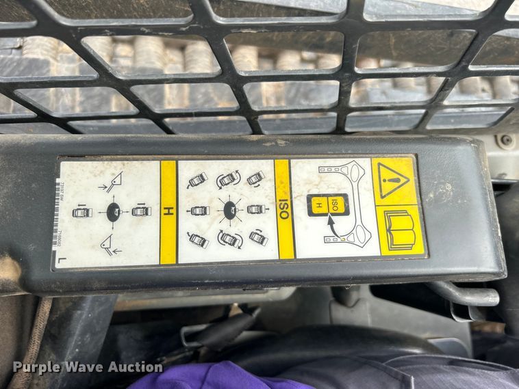 image for item DO6652 2022 Bobcat T595 tracked skid steer loader