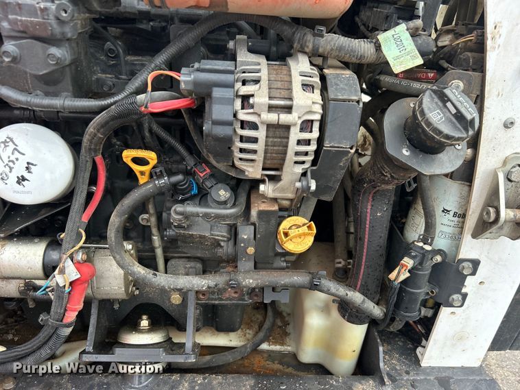 image for item DO6652 2022 Bobcat T595 tracked skid steer loader