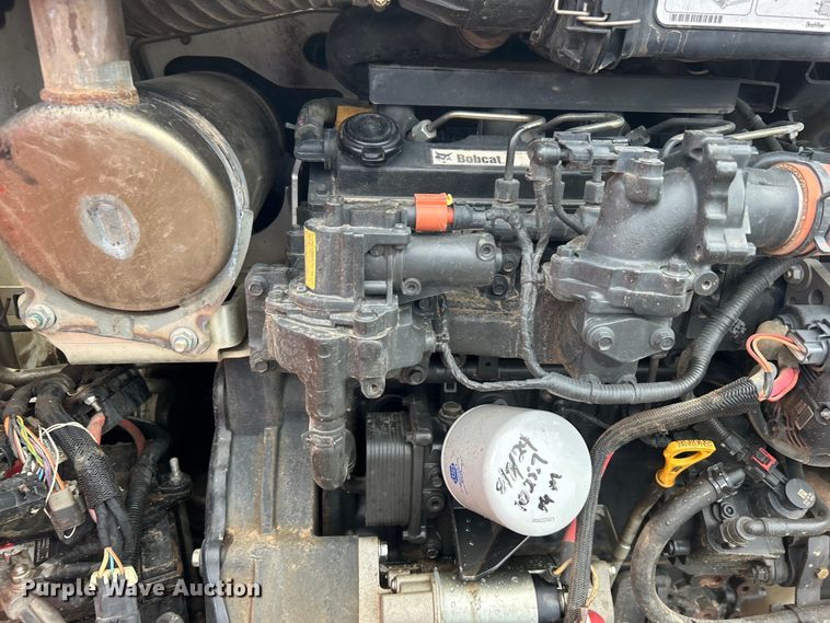 image for item DO6652 2022 Bobcat T595 tracked skid steer loader