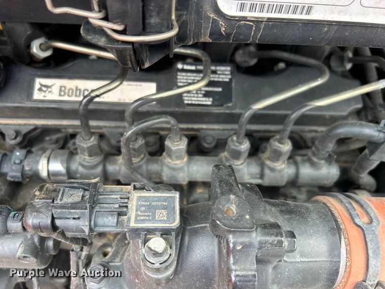 image for item DO6652 2022 Bobcat T595 tracked skid steer loader