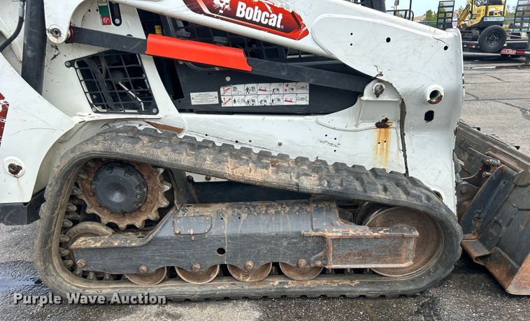 image for item DO6652 2022 Bobcat T595 tracked skid steer loader