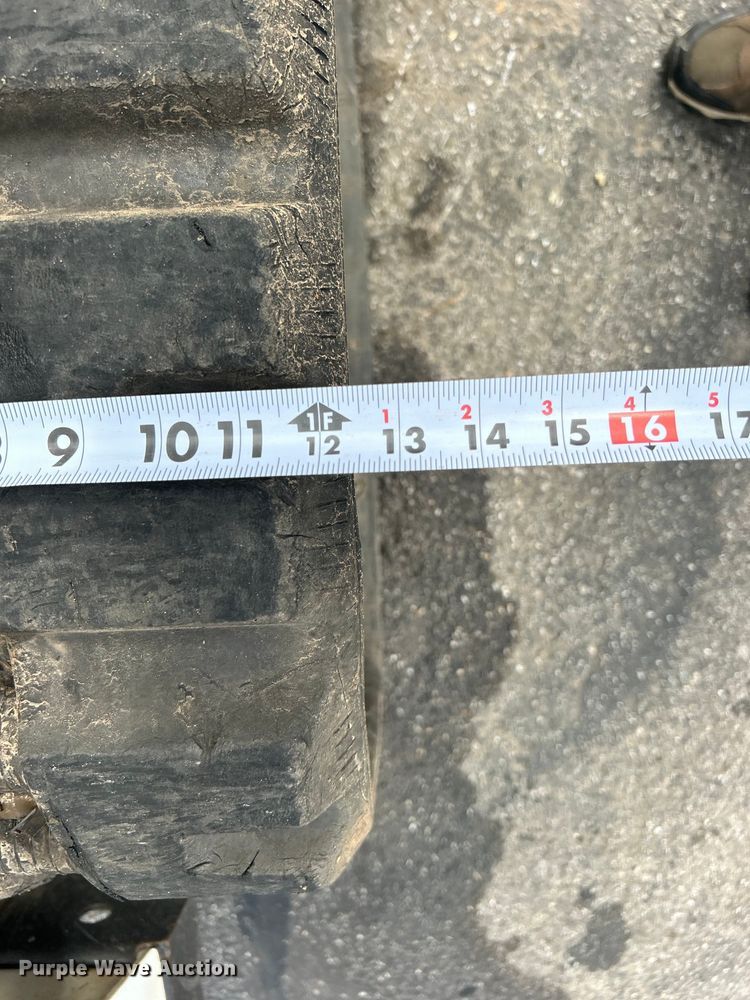 image for item DO6652 2022 Bobcat T595 tracked skid steer loader