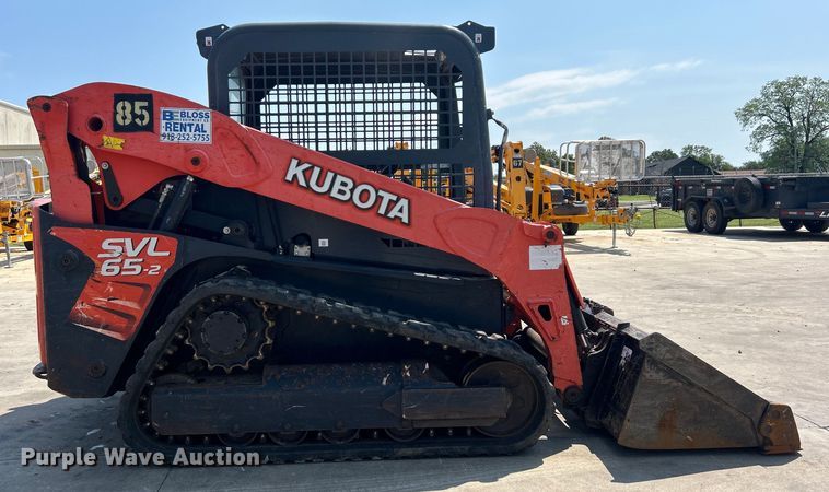 image for item DO6653 Kubota SVL65-2 tracked skid steer loader