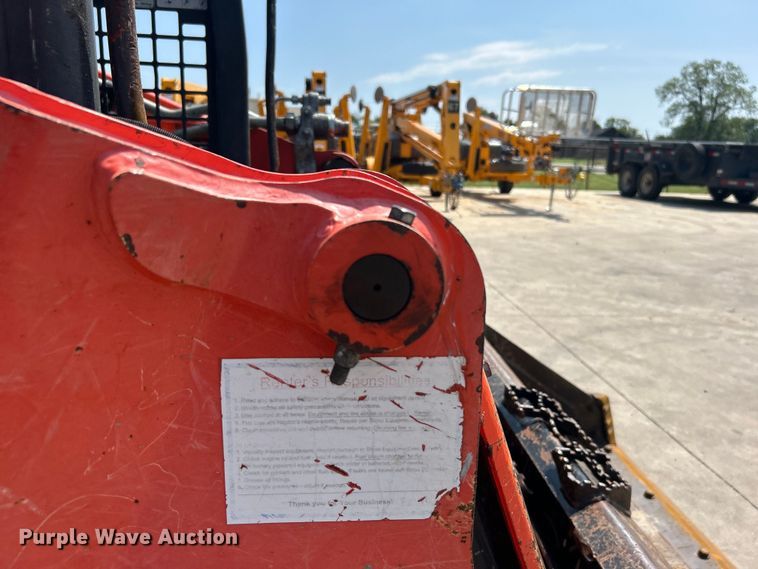 image for item DO6653 Kubota SVL65-2 tracked skid steer loader