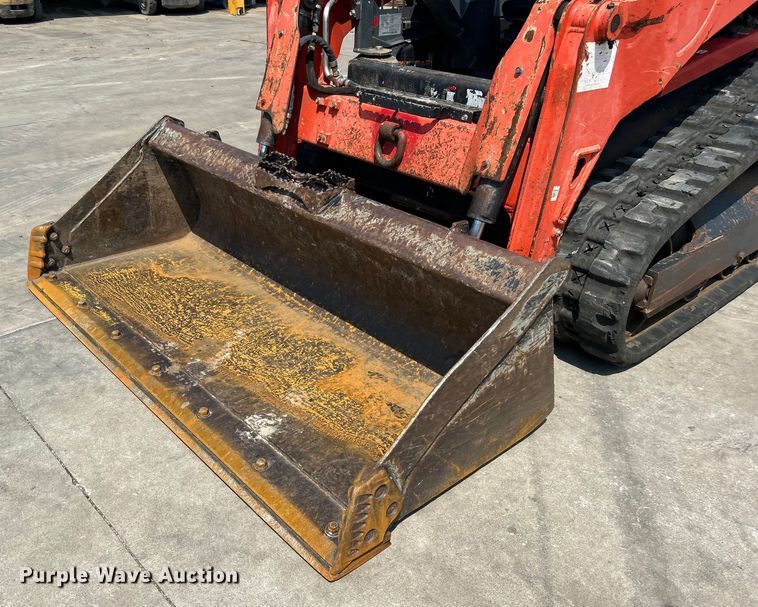 image for item DO6653 Kubota SVL65-2 tracked skid steer loader