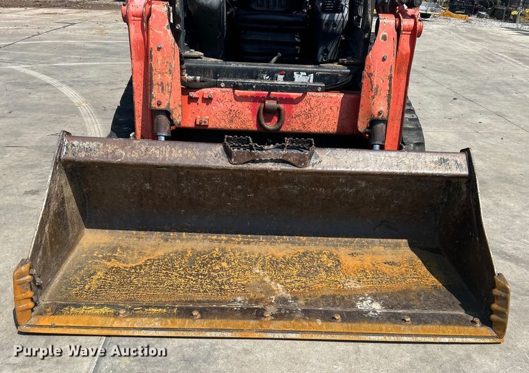 image for item DO6653 Kubota SVL65-2 tracked skid steer loader