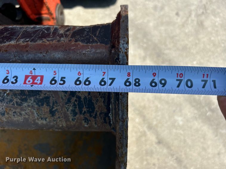 image for item DO6653 Kubota SVL65-2 tracked skid steer loader