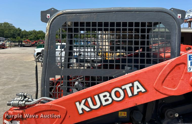 image for item DO6653 Kubota SVL65-2 tracked skid steer loader