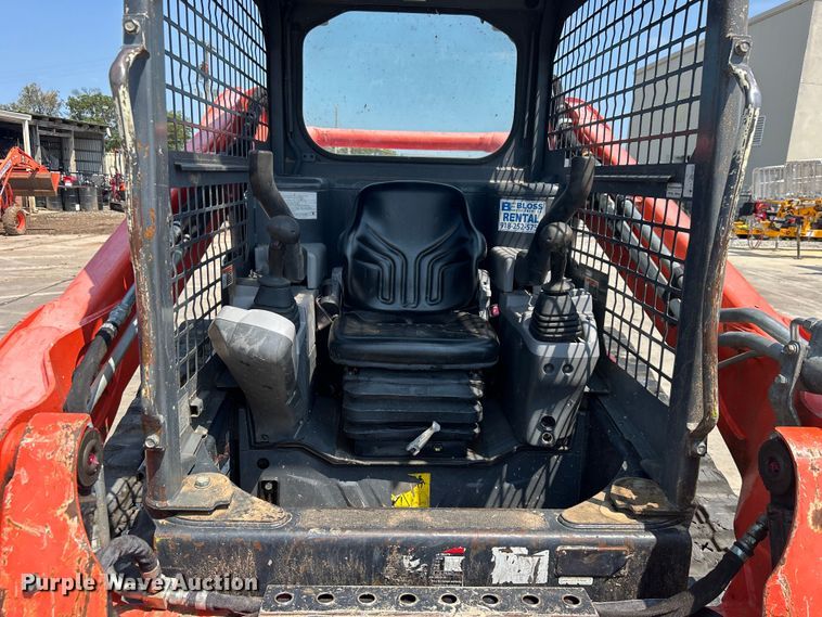 image for item DO6653 Kubota SVL65-2 tracked skid steer loader
