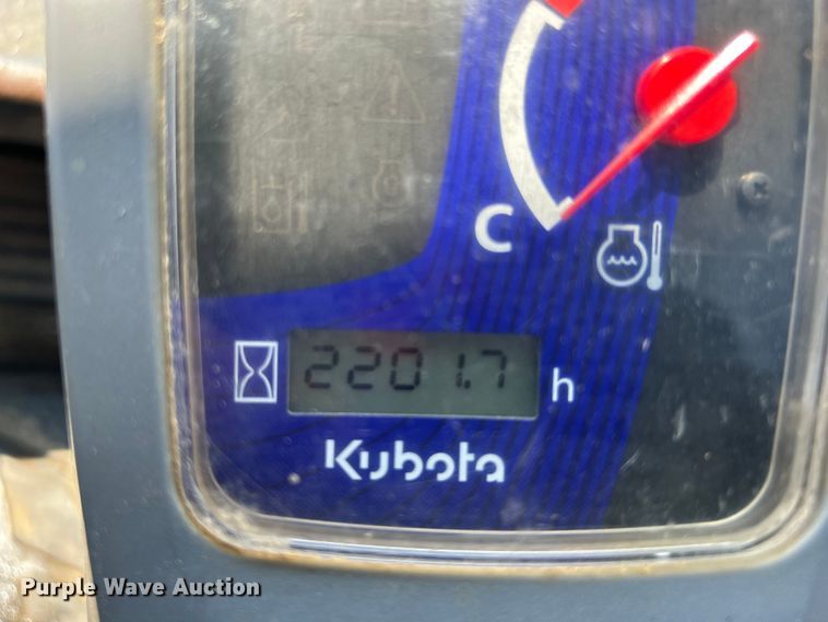 image for item DO6653 Kubota SVL65-2 tracked skid steer loader