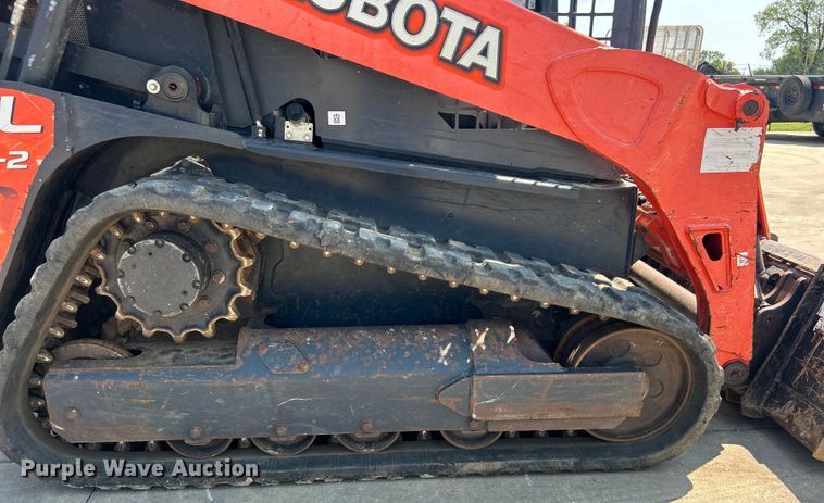 image for item DO6653 Kubota SVL65-2 tracked skid steer loader