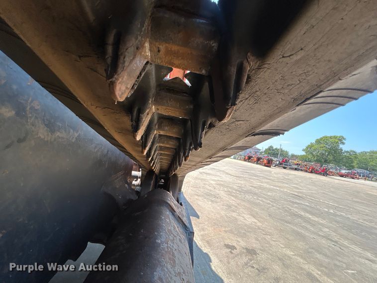 image for item DO6653 Kubota SVL65-2 tracked skid steer loader