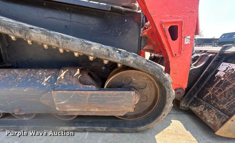 image for item DO6653 Kubota SVL65-2 tracked skid steer loader