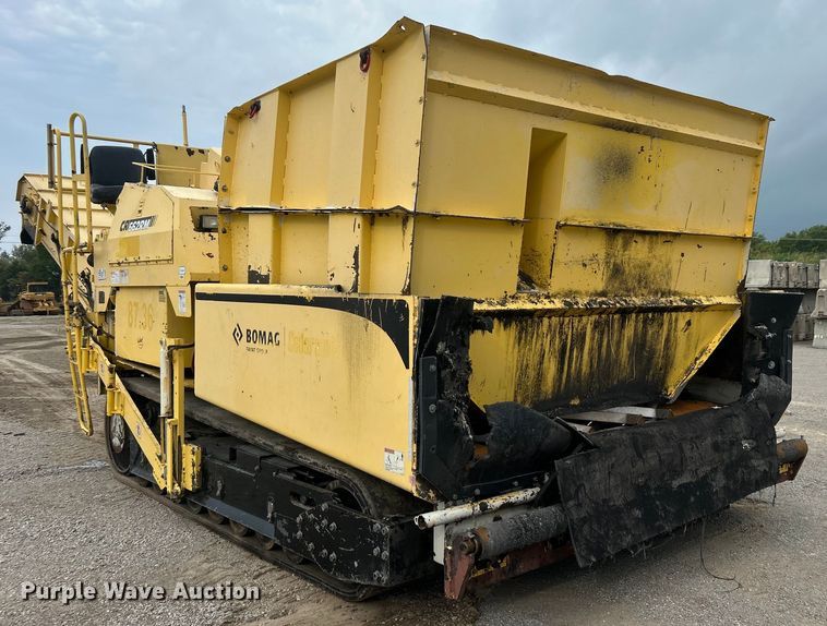 image for item DO6656 2017 Terex CR662RM paver