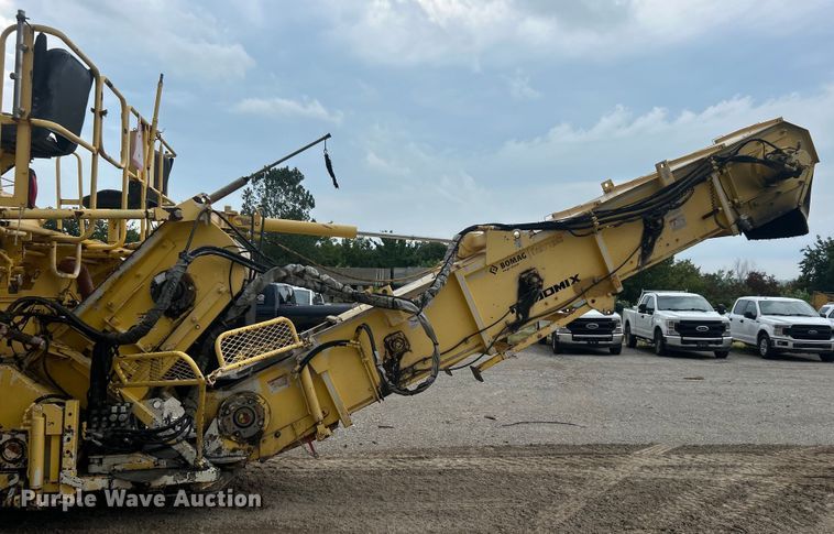 image for item DO6656 2017 Terex CR662RM paver