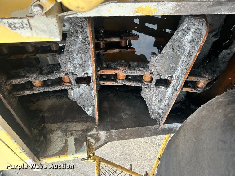 image for item DO6656 2017 Terex CR662RM paver