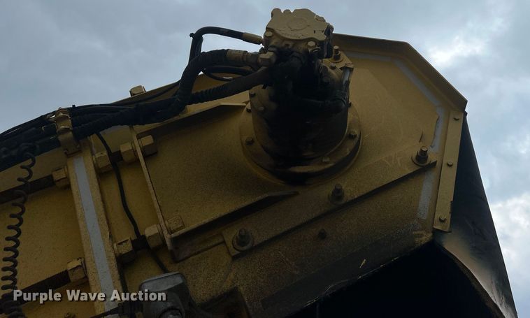 image for item DO6656 2017 Terex CR662RM paver